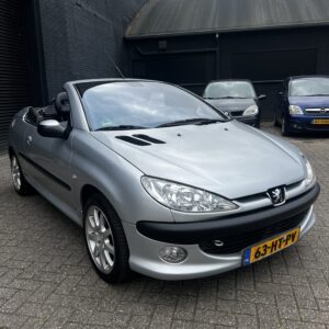 Peugeot 206cc 2.0 16v.  63-HT-PV