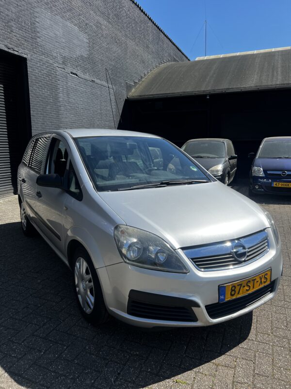 Opel Zafira 1.6 16v Business  87-ST-XS