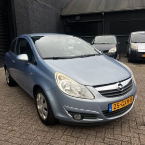 Opel Corsa 1.4 16v Executive 25-GXH-8