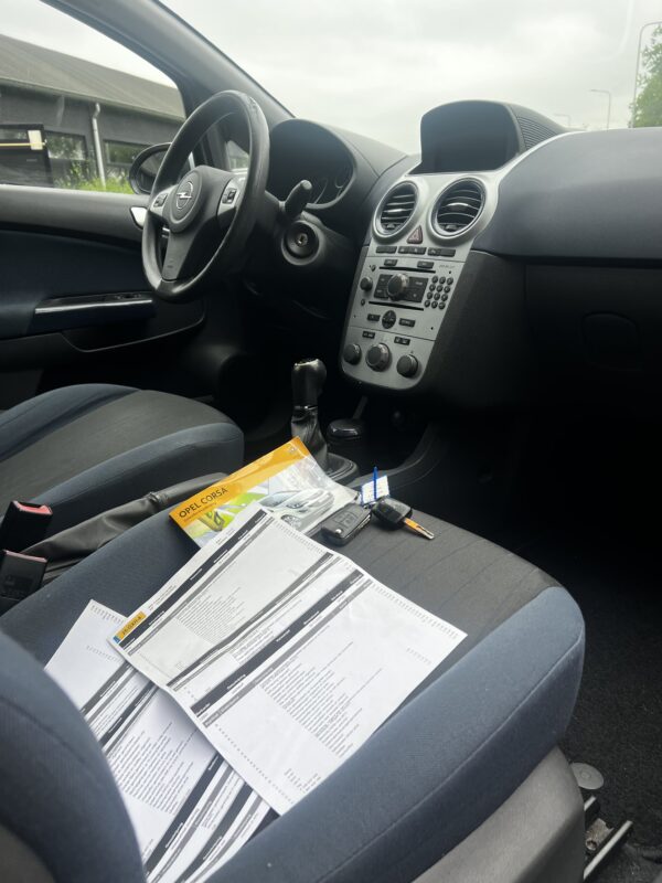 Opel Corsa 1.4 16v Executive 25-GXH-8 - Afbeelding 10